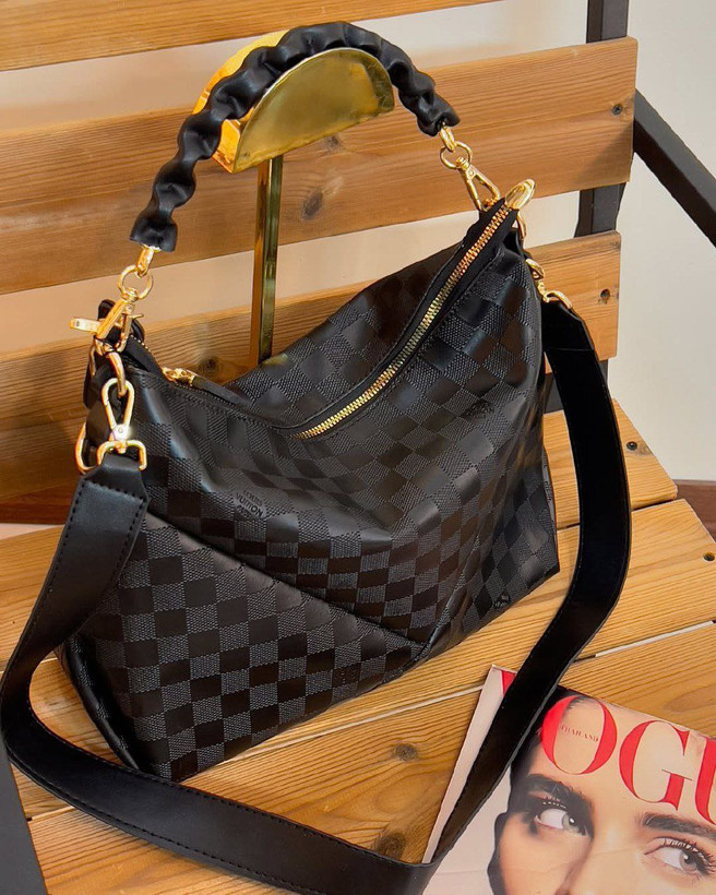 چهار خونه مشکی